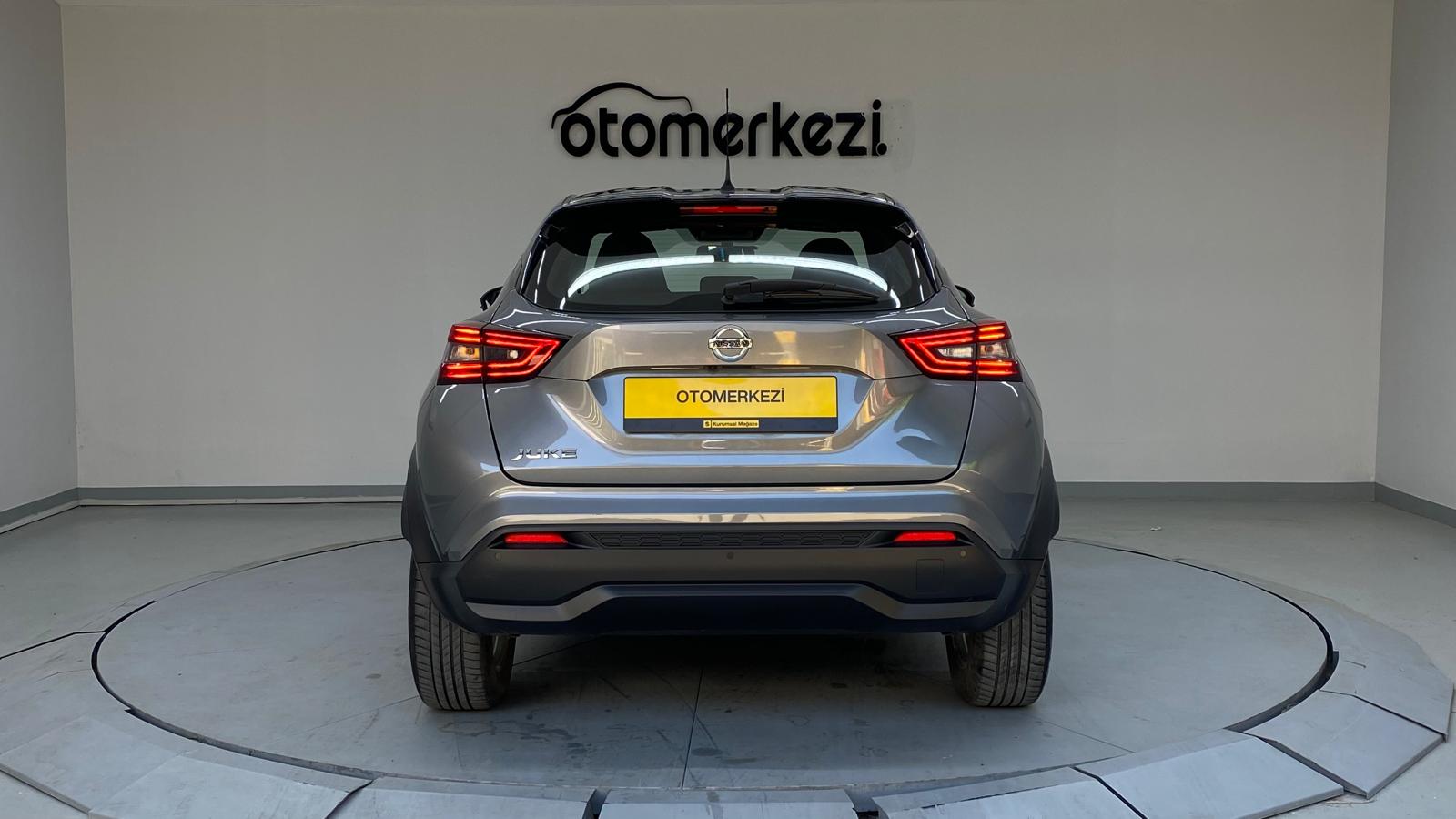 NISSAN JUKE 16